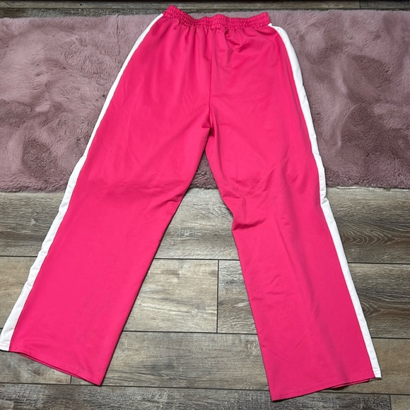 Bright pink striped pants with pockets - Picture 2 of 2